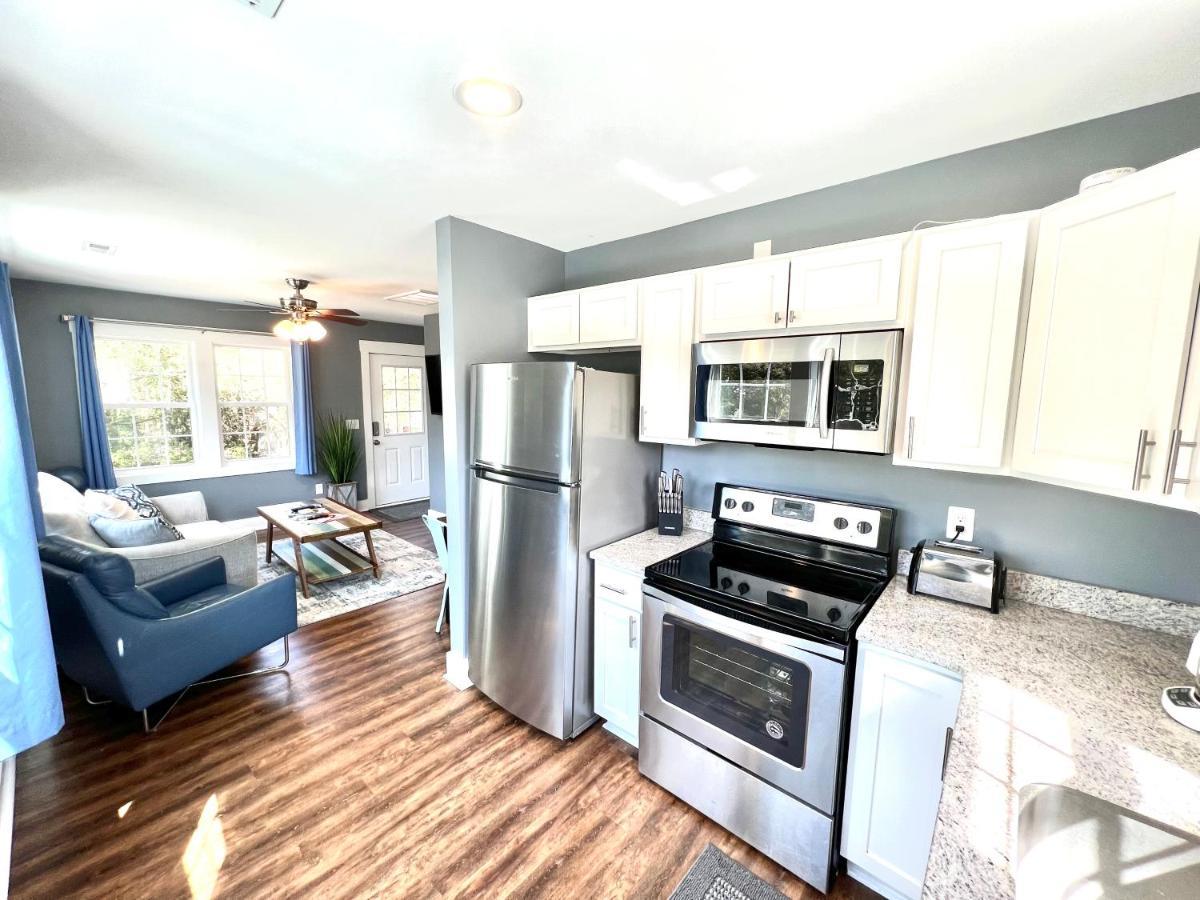 Stylish Cozy Tree House Pet Friendly!!! Villa Wilmington Exteriör bild